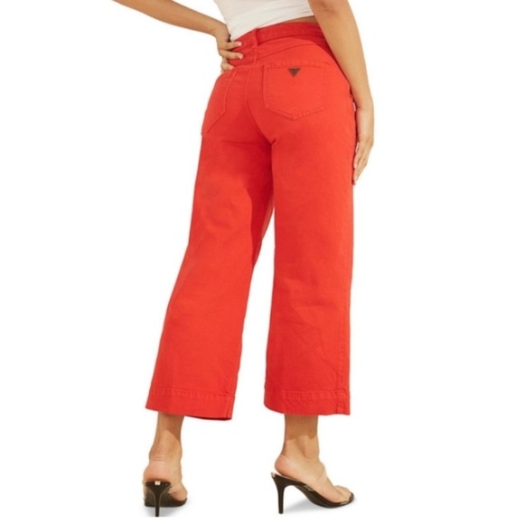 Guess - Picture 2 of 9